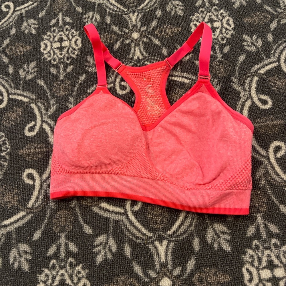 Sports bra